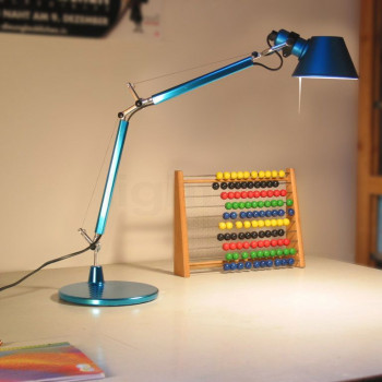 Лампа Tolomeo Micro Tavolo Blue